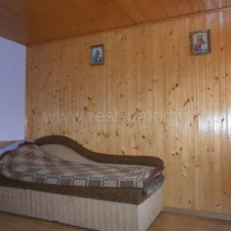 In Yasynya Guest house Yasinya